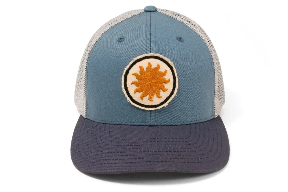 #223 - Basecap Trucker Cap Sun light-blue