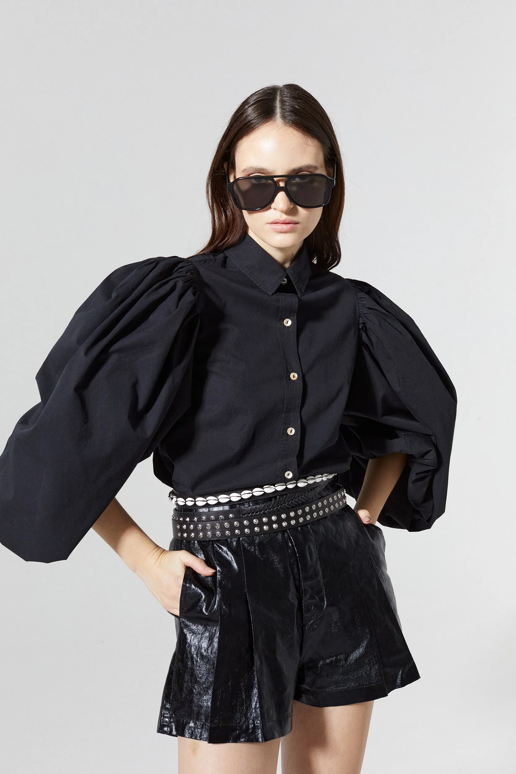 Frida Metallic Linen Shorts - Black