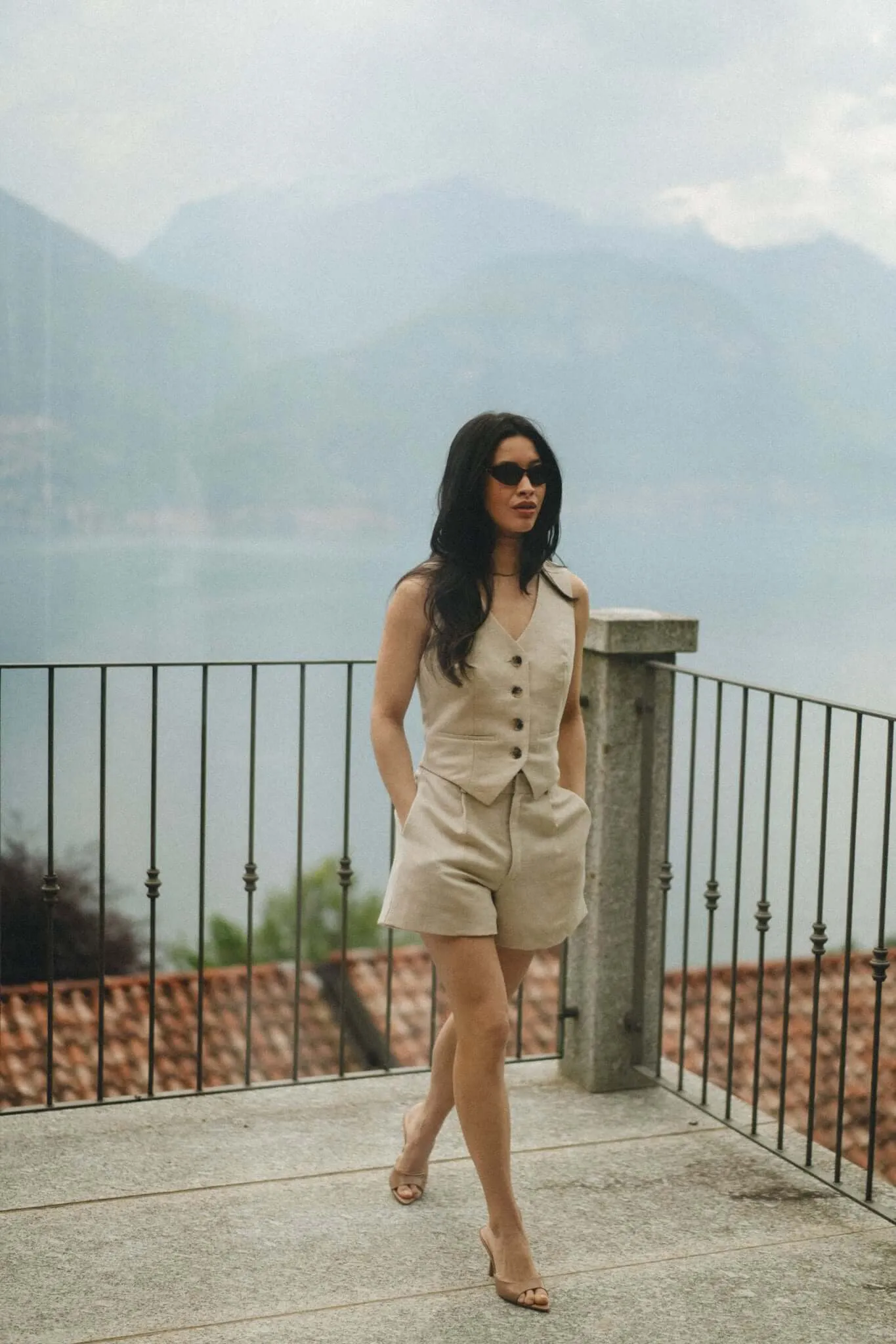 Linen & Wool Blend Tailored Shorts in Natural Herringbone