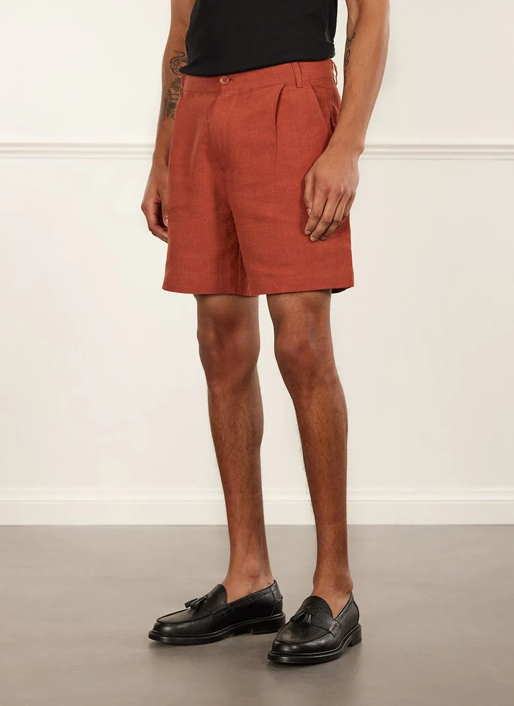Pleated Linen Shorts | Rust