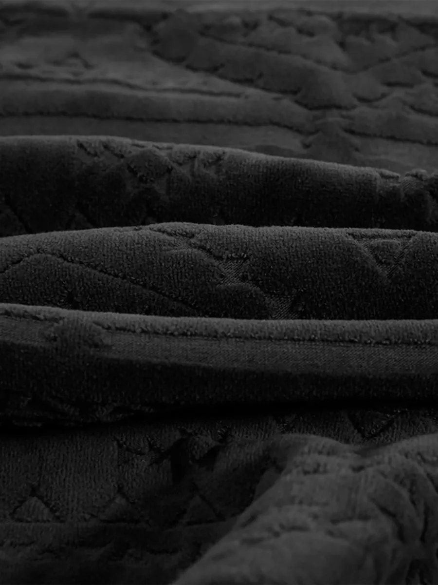 The Crop Circles 5.5" (Velour)